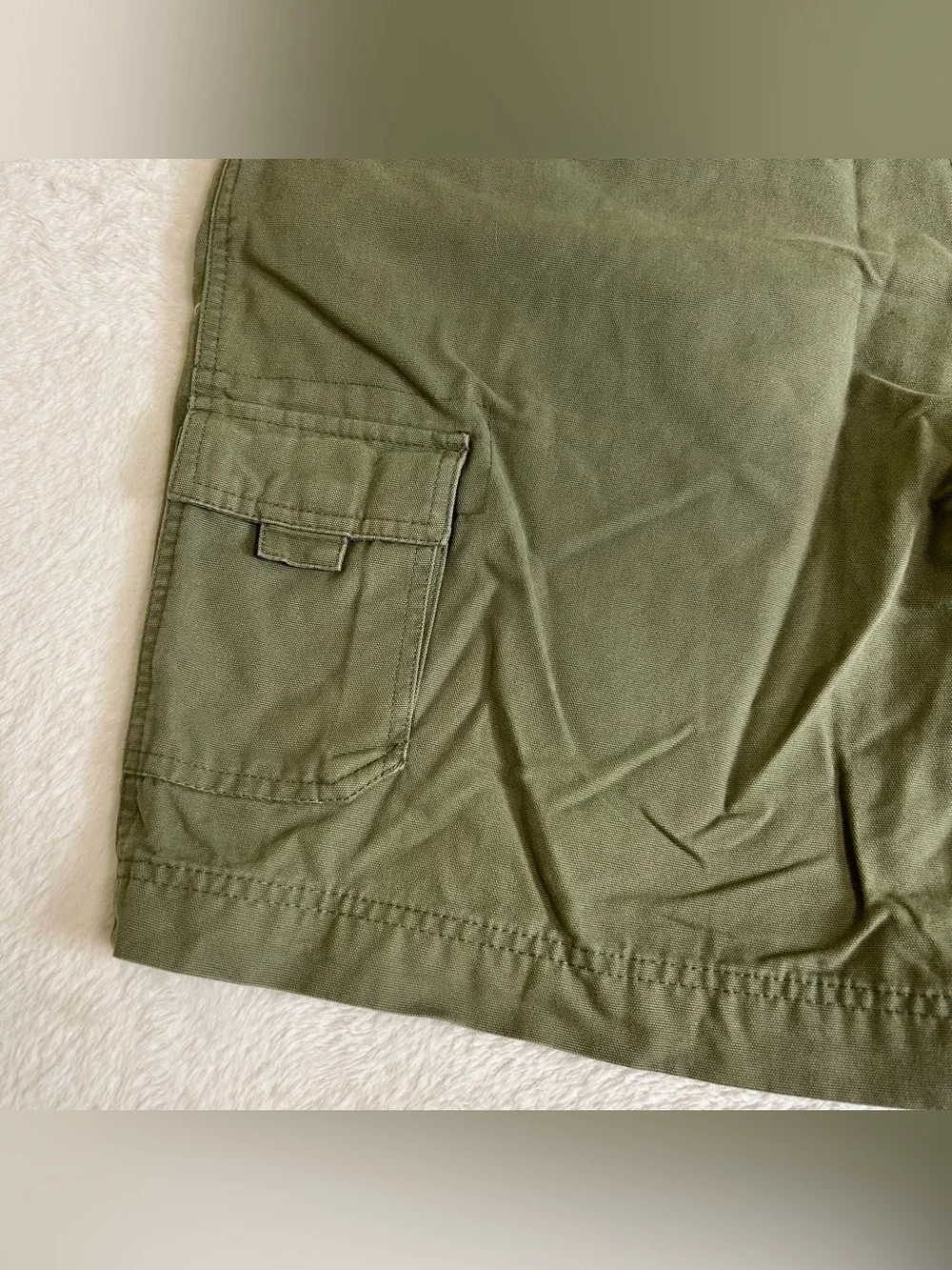 Tommy Hilfiger Men's Cargo Shorts Size 40 Olive Green Outdoor Utility Vintage